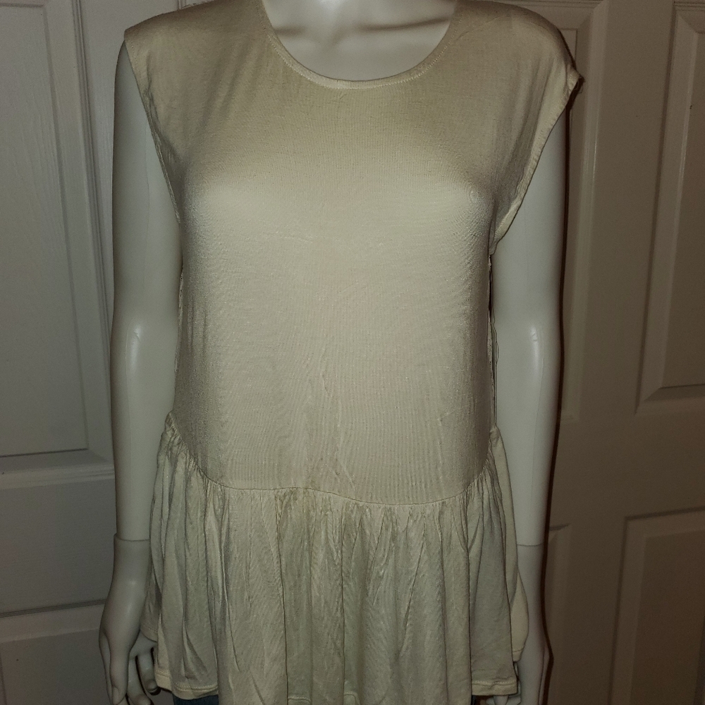 1 shirt Daisy fuentes